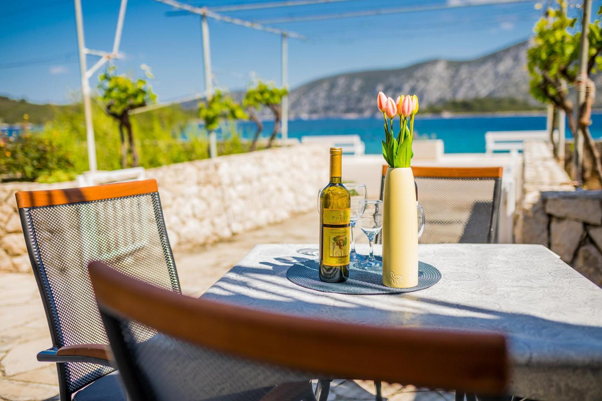 Apartment Kneze Račišće Dış mekan fotoğraf
