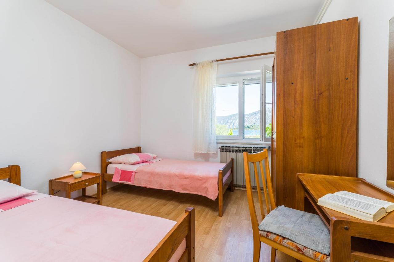 Apartment Kneze Račišće Dış mekan fotoğraf